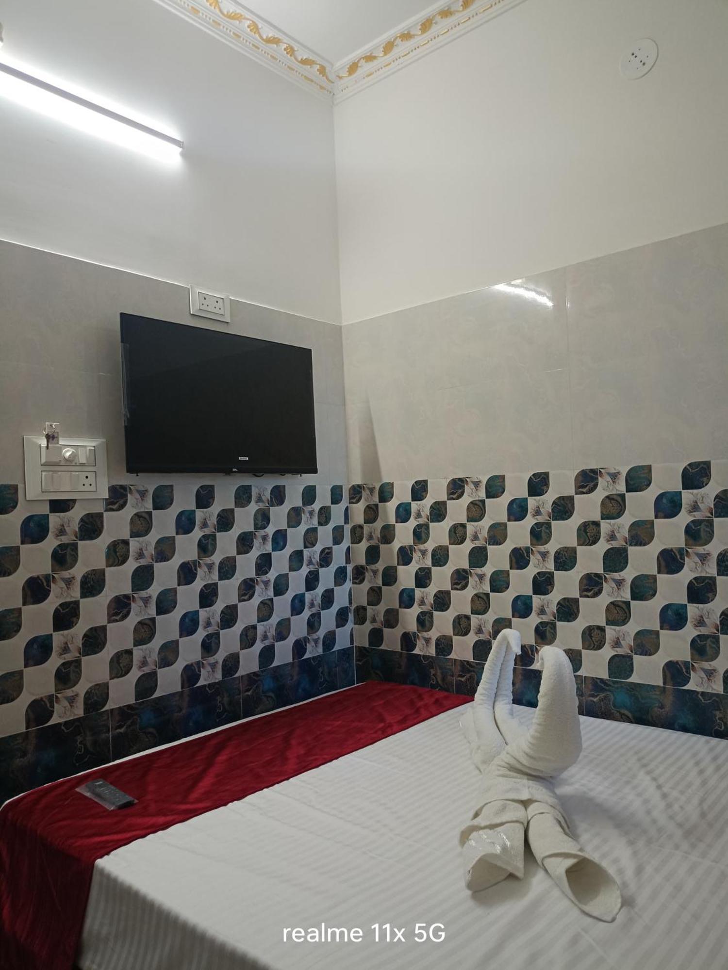 Hotel Trupti Residency Puri Exterior photo